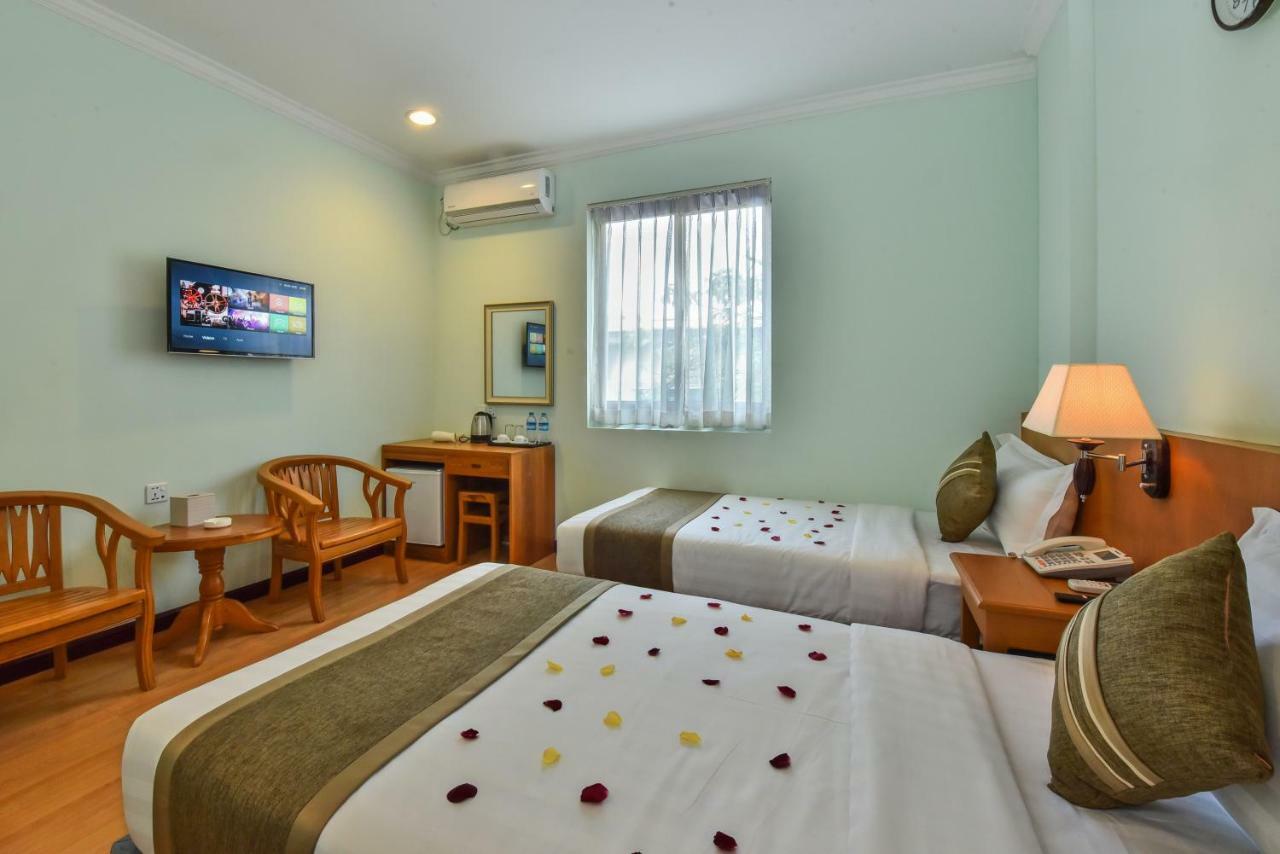 Hotel Sakura Pyinoolwin Pyin Oo Lwin Kültér fotó